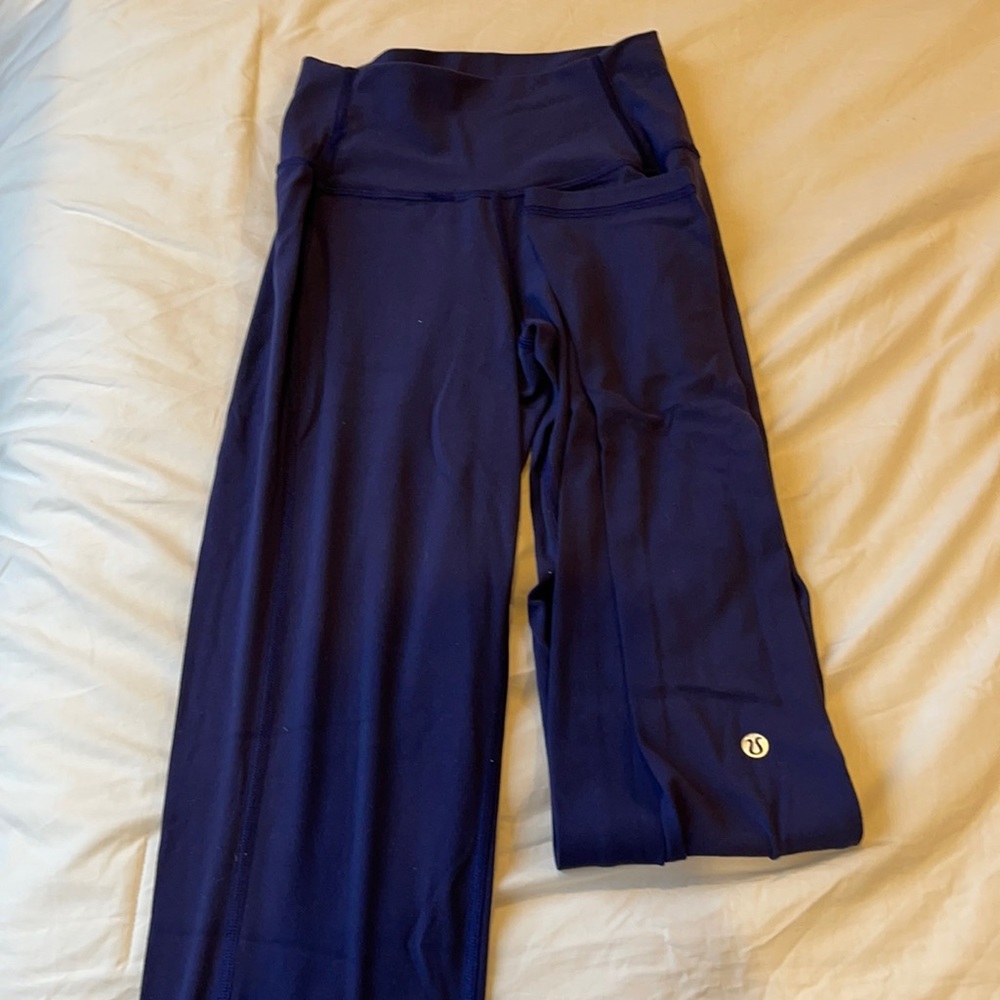 Navy lululemon leggings